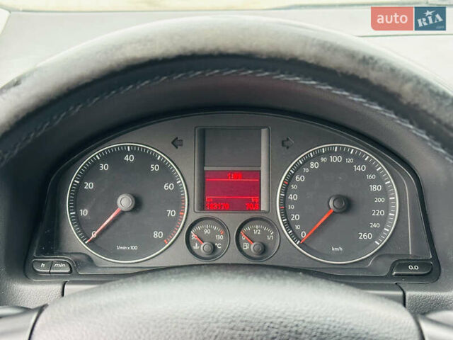 Серый Фольксваген Гольф Плюс, объемом двигателя 1.6 л и пробегом 183 тыс. км за 7200 $, фото 27 на Automoto.ua