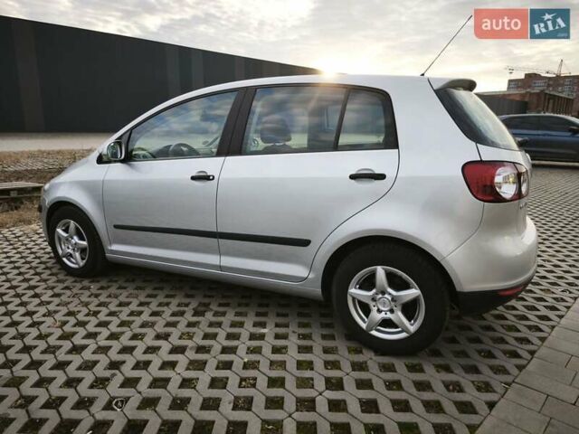 Серый Фольксваген Гольф Плюс, объемом двигателя 1.6 л и пробегом 163 тыс. км за 6900 $, фото 7 на Automoto.ua