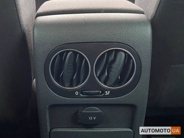 Серый Фольксваген Гольф Плюс, объемом двигателя 1.4 л и пробегом 227 тыс. км за 6300 $, фото 25 на Automoto.ua