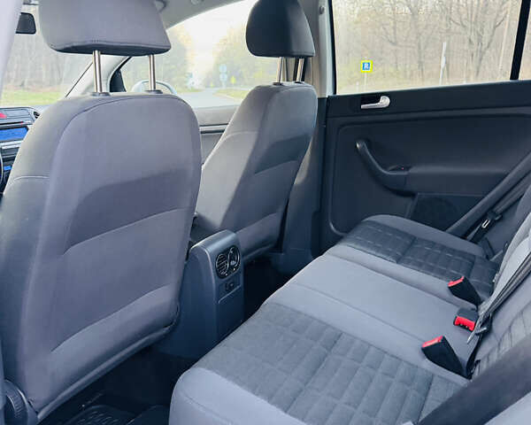 Серый Фольксваген Гольф Плюс, объемом двигателя 1.6 л и пробегом 180 тыс. км за 5699 $, фото 46 на Automoto.ua