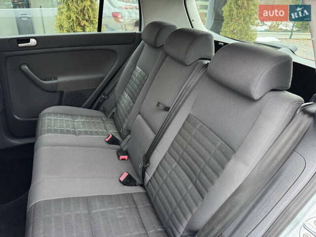 Серый Фольксваген Гольф Плюс, объемом двигателя 1.6 л и пробегом 220 тыс. км за 6190 $, фото 46 на Automoto.ua