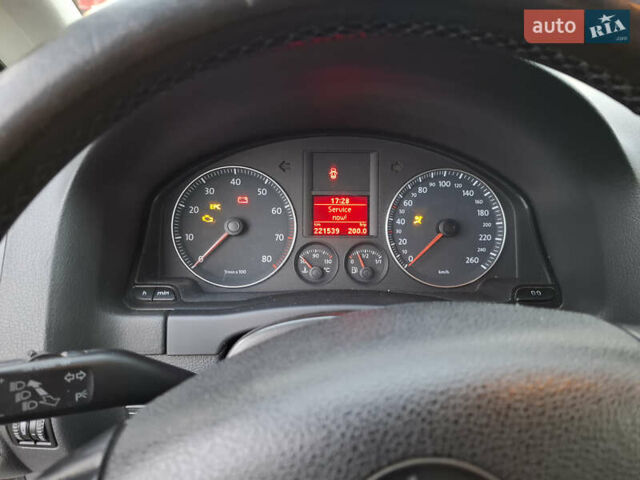 Сірий Фольксваген Golf Plus, об'ємом двигуна 1.6 л та пробігом 220 тис. км за 5550 $, фото 6 на Automoto.ua