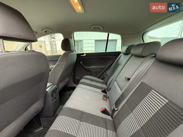 Серый Фольксваген Гольф Плюс, объемом двигателя 1.9 л и пробегом 230 тыс. км за 7800 $, фото 8 на Automoto.ua