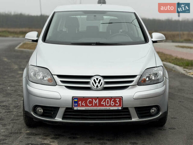 Сірий Фольксваген Golf Plus, об'ємом двигуна 1.6 л та пробігом 219 тис. км за 6499 $, фото 5 на Automoto.ua