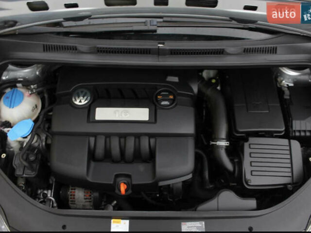 Серый Фольксваген Гольф Плюс, объемом двигателя 1.6 л и пробегом 210 тыс. км за 7500 $, фото 10 на Automoto.ua