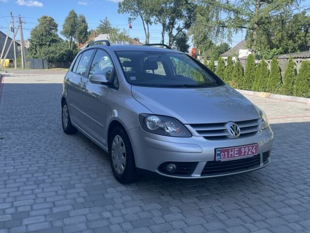 Сірий Фольксваген Golf Plus, об'ємом двигуна 1.6 л та пробігом 173 тис. км за 6500 $, фото 2 на Automoto.ua