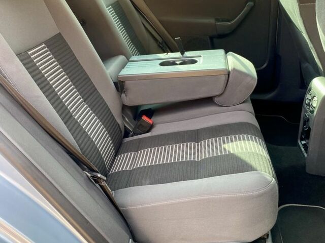 Серый Фольксваген Гольф Плюс, объемом двигателя 1.4 л и пробегом 199 тыс. км за 7400 $, фото 12 на Automoto.ua