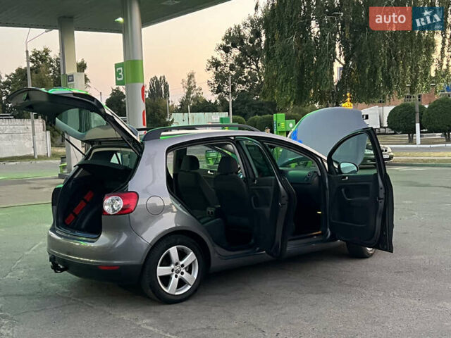 Серый Фольксваген Гольф Плюс, объемом двигателя 0 л и пробегом 221 тыс. км за 6300 $, фото 72 на Automoto.ua