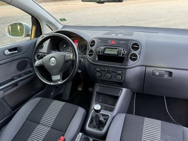 Сірий Фольксваген Golf Plus, об'ємом двигуна 0 л та пробігом 166 тис. км за 5800 $, фото 18 на Automoto.ua