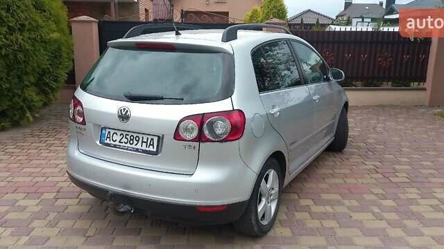 Фольксваген Гольф Плюс 2008 в Луцке на Automoto.ua Серый Фольксваген Гольф Плюс, объемом двигателя 1.39 л и пробегом 219 тыс. км за 5800 $, фото 2 на Automoto.ua