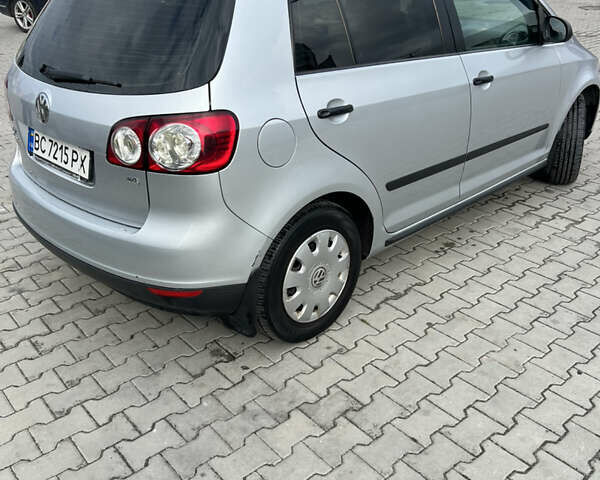 Сірий Фольксваген Golf Plus, об'ємом двигуна 1.6 л та пробігом 234 тис. км за 6800 $, фото 5 на Automoto.ua