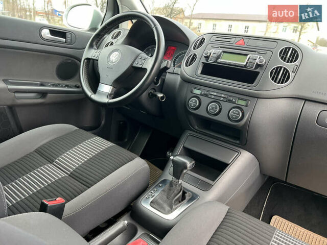 Сірий Фольксваген Golf Plus, об'ємом двигуна 1.4 л та пробігом 183 тис. км за 7899 $, фото 20 на Automoto.ua