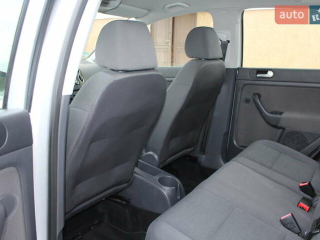 Фольксваген Гольф Плюс 2008 в Трускавце на Automoto.ua Серый Фольксваген Гольф Плюс, объемом двигателя 1.6 л и пробегом 195 тыс. км за 6790 $, фото 84 на Automoto.ua