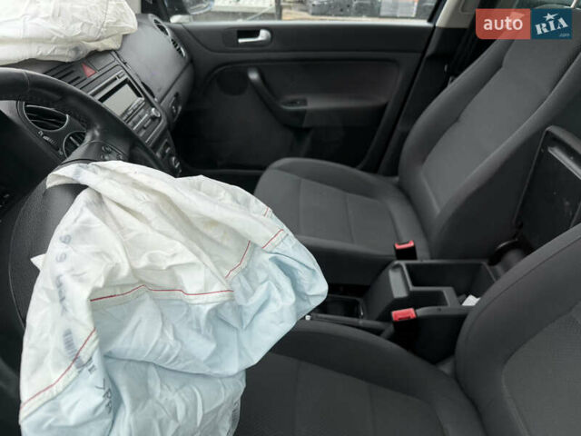 Сірий Фольксваген Golf Plus, об'ємом двигуна 1.4 л та пробігом 220 тис. км за 2500 $, фото 7 на Automoto.ua