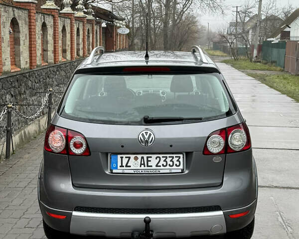 Серый Фольксваген Гольф Плюс, объемом двигателя 1.6 л и пробегом 225 тыс. км за 7399 $, фото 11 на Automoto.ua