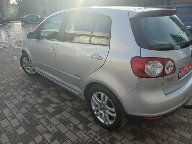 Серый Фольксваген Гольф Плюс, объемом двигателя 1.4 л и пробегом 208 тыс. км за 5850 $, фото 3 на Automoto.ua