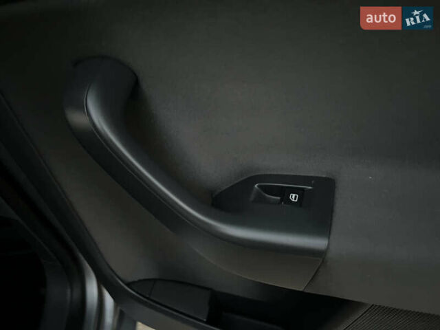 Серый Фольксваген Гольф Плюс, объемом двигателя 0 л и пробегом 221 тыс. км за 6300 $, фото 50 на Automoto.ua