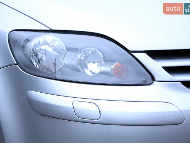 Серый Фольксваген Гольф Плюс, объемом двигателя 1.6 л и пробегом 189 тыс. км за 7800 $, фото 23 на Automoto.ua