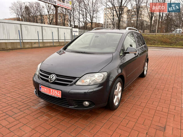 Серый Фольксваген Гольф Плюс, объемом двигателя 1.6 л и пробегом 128 тыс. км за 6700 $, фото 3 на Automoto.ua