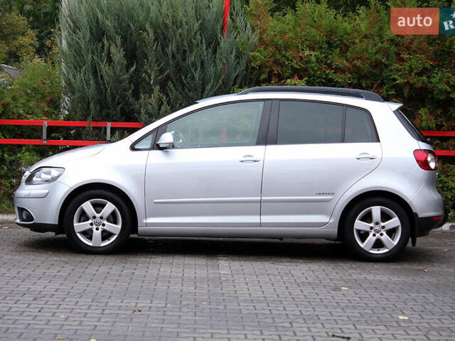 Серый Фольксваген Гольф Плюс, объемом двигателя 1.6 л и пробегом 189 тыс. км за 7800 $, фото 1 на Automoto.ua