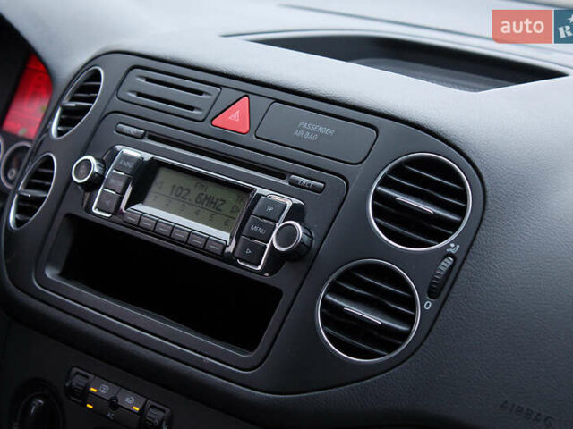 Серый Фольксваген Гольф Плюс, объемом двигателя 1.6 л и пробегом 189 тыс. км за 7800 $, фото 53 на Automoto.ua