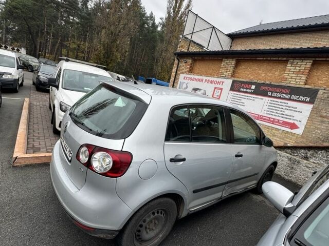 Серый Фольксваген Гольф Плюс, объемом двигателя 1.6 л и пробегом 245 тыс. км за 6200 $, фото 1 на Automoto.ua