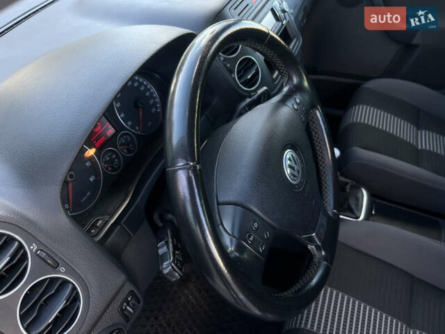 Фольксваген Гольф Плюс 2008 в Черкассах на Automoto.ua Серый Фольксваген Гольф Плюс, объемом двигателя 1.4 л и пробегом 238 тыс. км за 6599 $, фото 41 на Automoto.ua