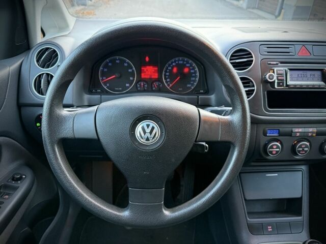 Сірий Фольксваген Golf Plus, об'ємом двигуна 1.6 л та пробігом 237 тис. км за 6999 $, фото 14 на Automoto.ua