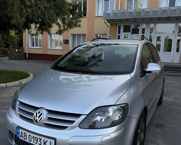 Сірий Фольксваген Golf Plus, об'ємом двигуна 1.4 л та пробігом 226 тис. км за 5900 $, фото 2 на Automoto.ua