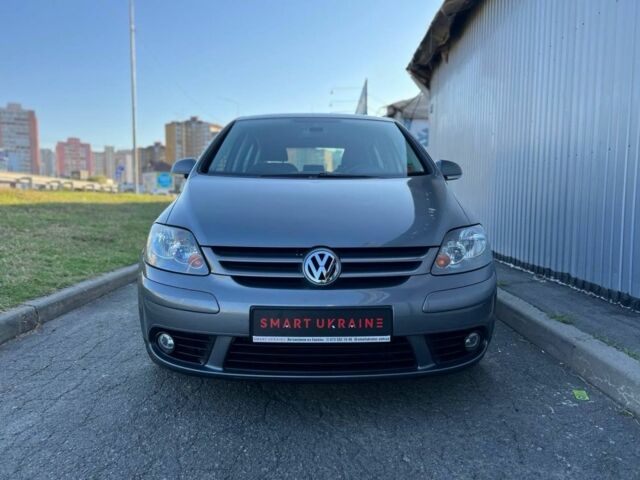 Сірий Фольксваген Golf Plus, об'ємом двигуна 1.4 л та пробігом 137 тис. км за 7950 $, фото 1 на Automoto.ua