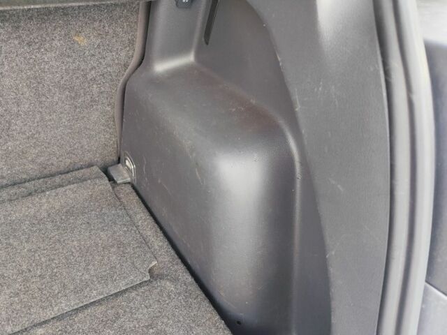 Сірий Фольксваген Golf Plus, об'ємом двигуна 1.9 л та пробігом 293 тис. км за 6500 $, фото 23 на Automoto.ua