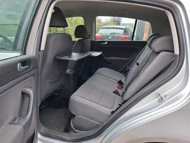 Фольксваген Гольф Плюс 2008 в Луцке на Automoto.ua Серый Фольксваген Гольф Плюс, объемом двигателя 0 л и пробегом 200 тыс. км за 5555 $, фото 10 на Automoto.ua