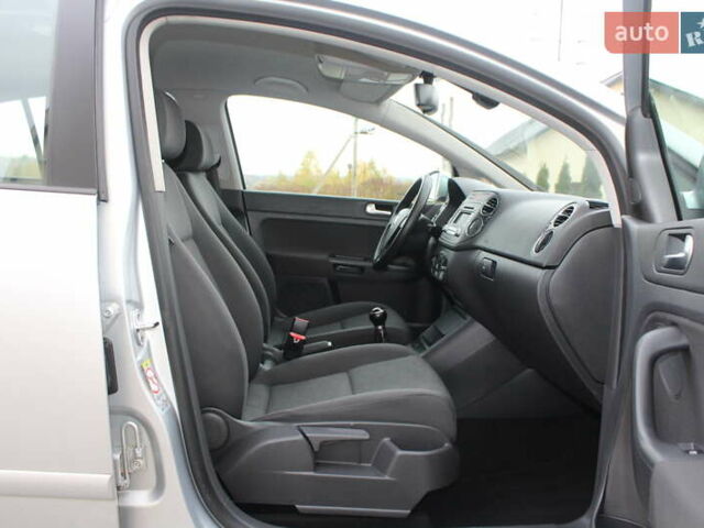 Фольксваген Гольф Плюс 2008 в Трускавце на Automoto.ua Серый Фольксваген Гольф Плюс, объемом двигателя 1.6 л и пробегом 195 тыс. км за 6790 $, фото 94 на Automoto.ua