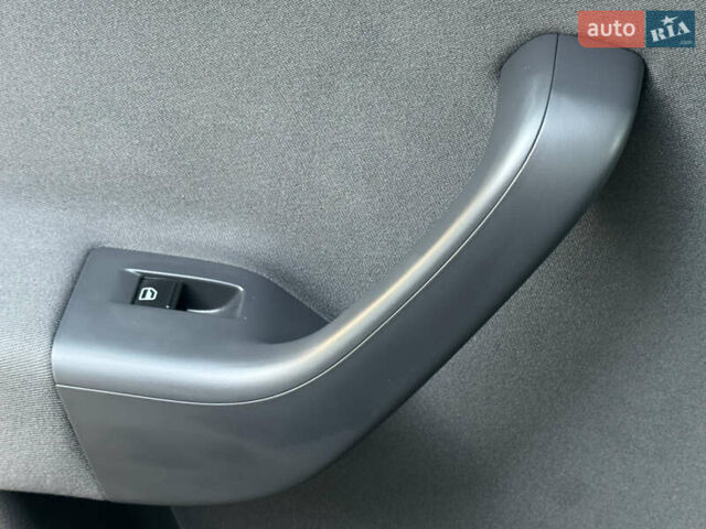 Серый Фольксваген Гольф Плюс, объемом двигателя 0 л и пробегом 166 тыс. км за 5800 $, фото 31 на Automoto.ua
