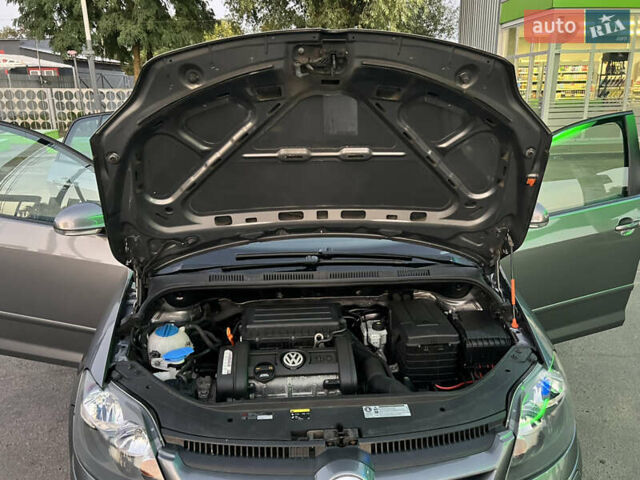Серый Фольксваген Гольф Плюс, объемом двигателя 0 л и пробегом 221 тыс. км за 6300 $, фото 66 на Automoto.ua
