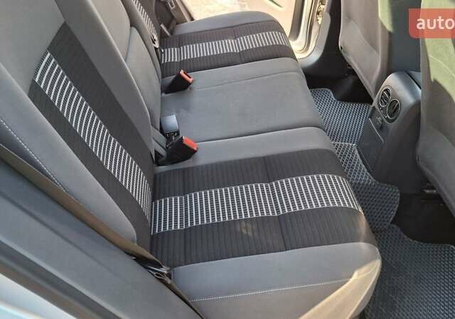 Серый Фольксваген Гольф Плюс, объемом двигателя 1.6 л и пробегом 212 тыс. км за 7150 $, фото 31 на Automoto.ua