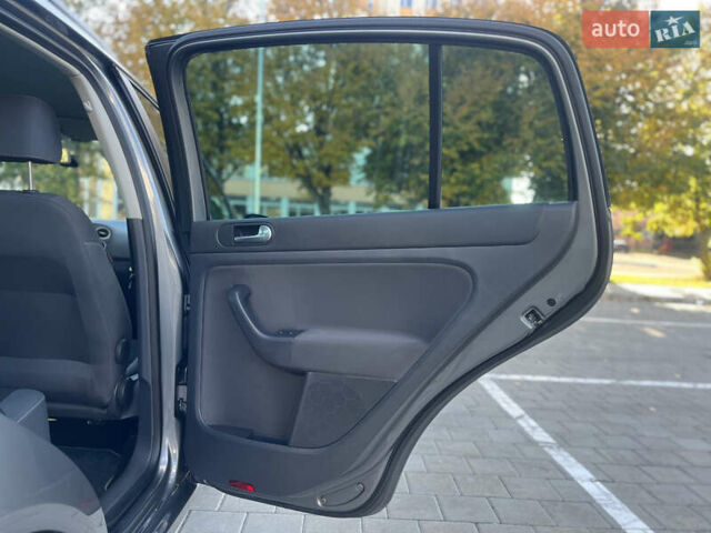 Фольксваген Гольф Плюс 2008 в Черкассах на Automoto.ua Серый Фольксваген Гольф Плюс, объемом двигателя 1.4 л и пробегом 238 тыс. км за 6599 $, фото 58 на Automoto.ua