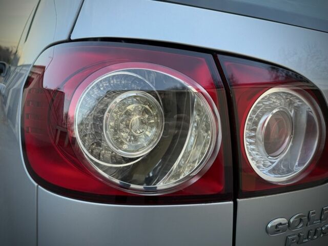 Сірий Фольксваген Golf Plus, об'ємом двигуна 1.6 л та пробігом 237 тис. км за 6999 $, фото 19 на Automoto.ua