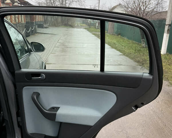 Серый Фольксваген Гольф Плюс, объемом двигателя 1.6 л и пробегом 225 тыс. км за 7399 $, фото 82 на Automoto.ua