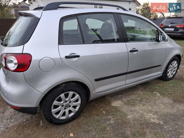 Сірий Фольксваген Golf Plus, об'ємом двигуна 1.6 л та пробігом 220 тис. км за 5550 $, фото 13 на Automoto.ua