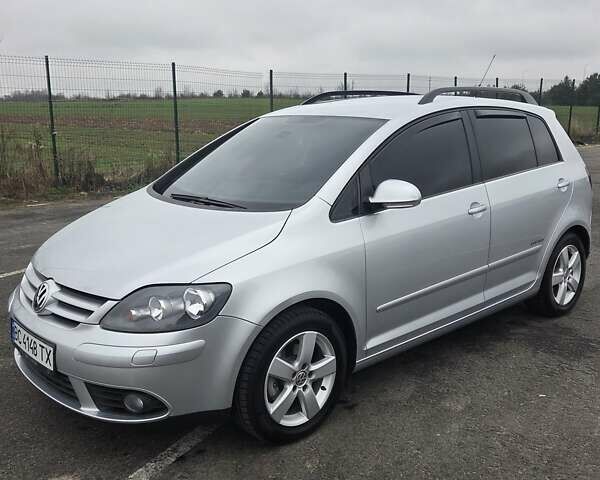 Серый Фольксваген Гольф Плюс, объемом двигателя 1.4 л и пробегом 211 тыс. км за 6400 $, фото 32 на Automoto.ua