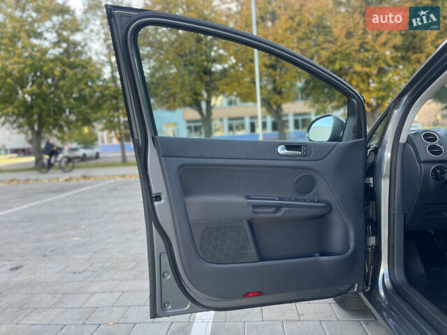 Фольксваген Гольф Плюс 2008 в Черкассах на Automoto.ua Серый Фольксваген Гольф Плюс, объемом двигателя 1.4 л и пробегом 238 тыс. км за 6599 $, фото 31 на Automoto.ua