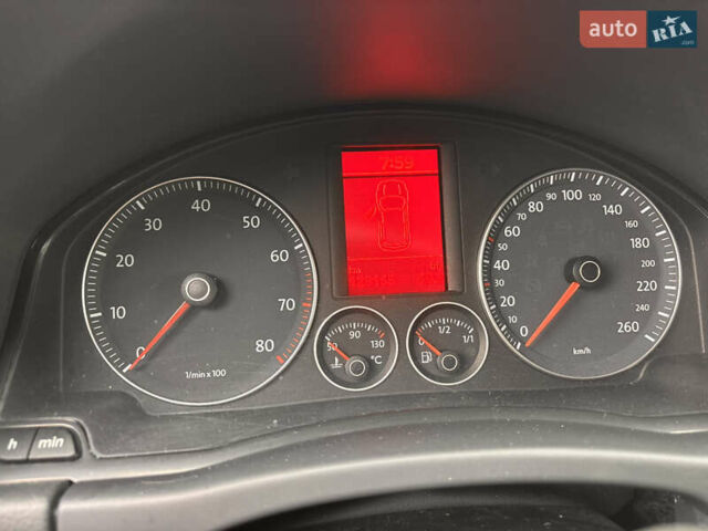 Серый Фольксваген Гольф Плюс, объемом двигателя 1.6 л и пробегом 128 тыс. км за 6700 $, фото 28 на Automoto.ua