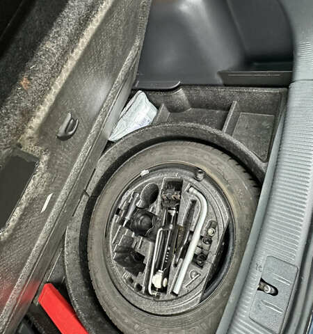 Серый Фольксваген Гольф Плюс, объемом двигателя 1.6 л и пробегом 165 тыс. км за 6850 $, фото 9 на Automoto.ua