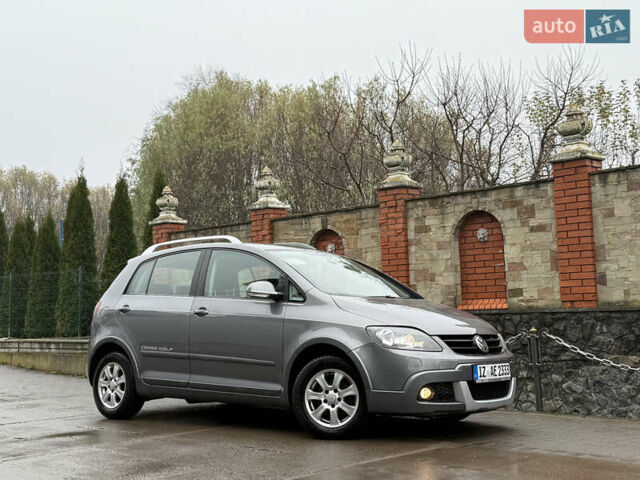 Серый Фольксваген Гольф Плюс, объемом двигателя 1.6 л и пробегом 225 тыс. км за 7399 $, фото 7 на Automoto.ua