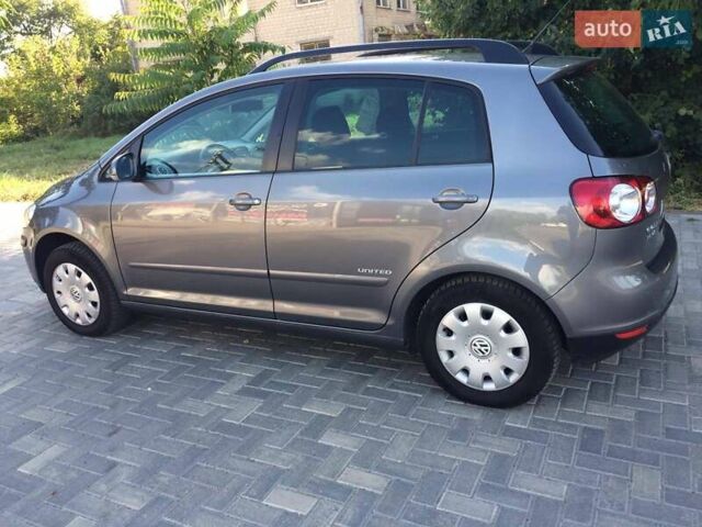 Сірий Фольксваген Golf Plus, об'ємом двигуна 1.6 л та пробігом 181 тис. км за 5800 $, фото 1 на Automoto.ua