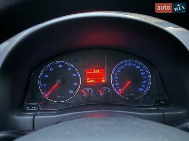 Серый Фольксваген Гольф Плюс, объемом двигателя 1.6 л и пробегом 144 тыс. км за 8200 $, фото 35 на Automoto.ua