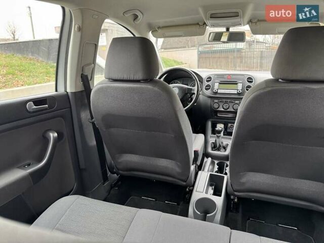 Серый Фольксваген Гольф Плюс, объемом двигателя 1.6 л и пробегом 127 тыс. км за 7550 $, фото 49 на Automoto.ua