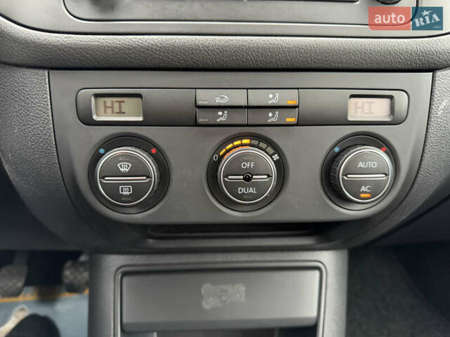 Сірий Фольксваген Golf Plus, об'ємом двигуна 1.6 л та пробігом 219 тис. км за 6499 $, фото 43 на Automoto.ua