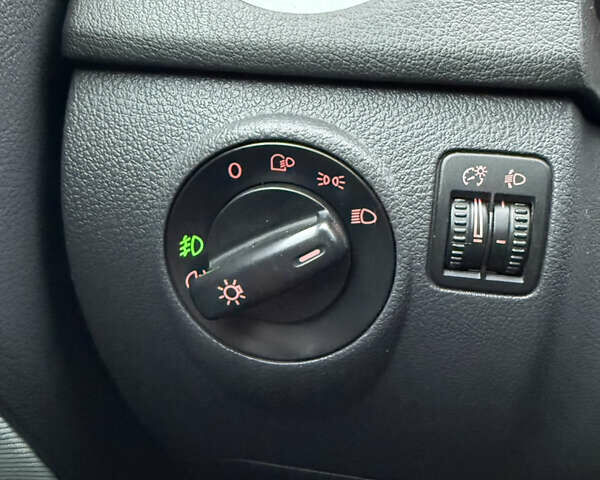 Серый Фольксваген Гольф Плюс, объемом двигателя 1.6 л и пробегом 225 тыс. км за 7399 $, фото 57 на Automoto.ua